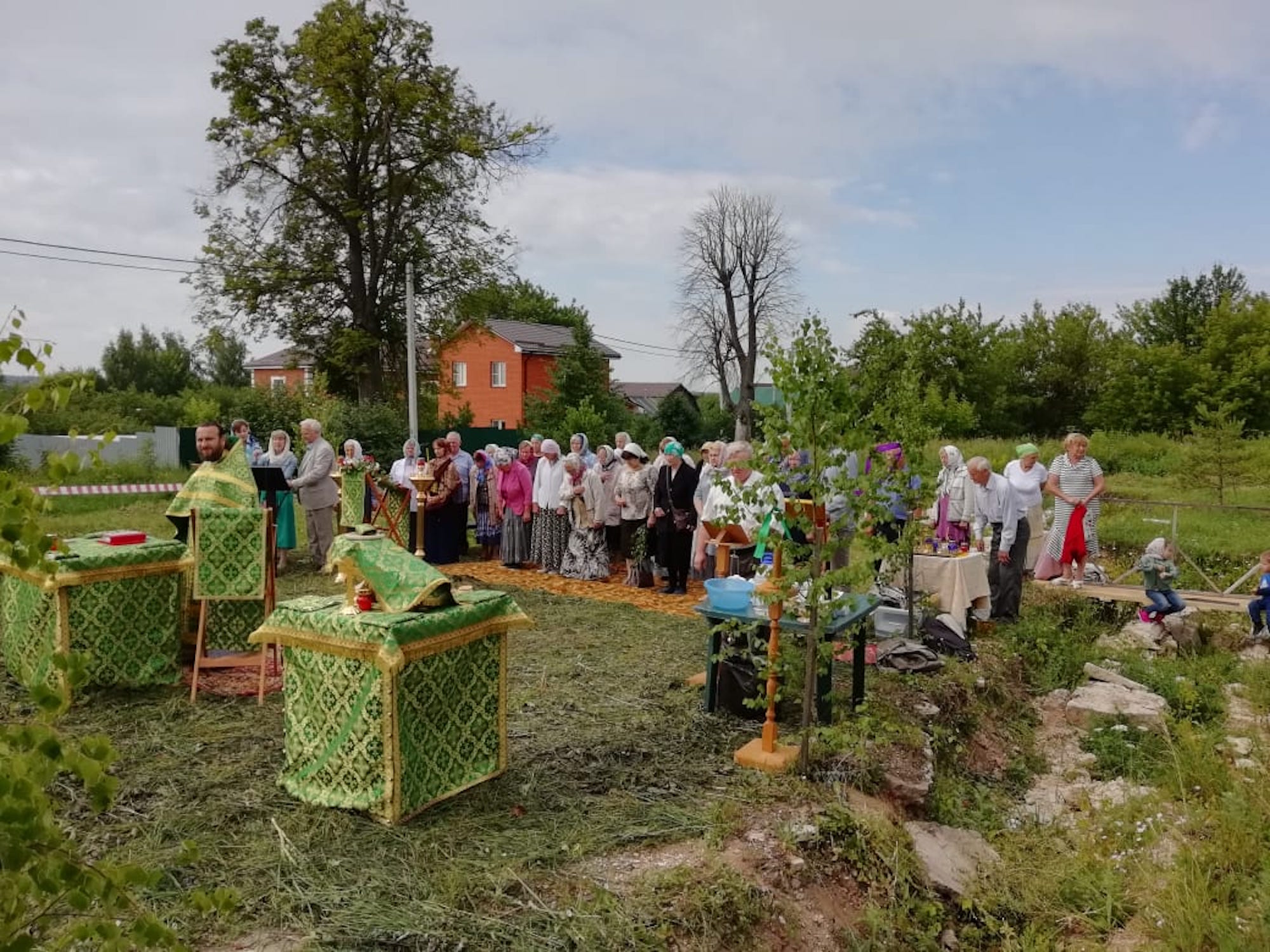 Село троицкие росляи